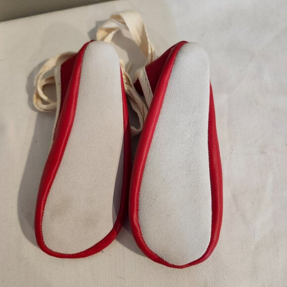 Vintage Toddler Red Leather Ballet Shoes By Bear Feet, Texas Size 7 new - Picture 3 of 3